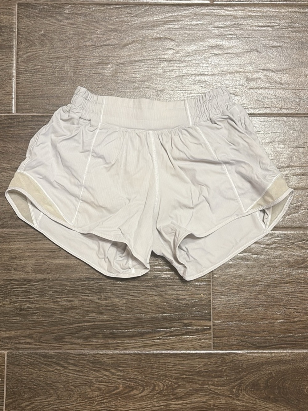Lululemon White Hotty Hot Short